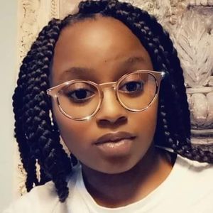 Meet your Posher, Deidre